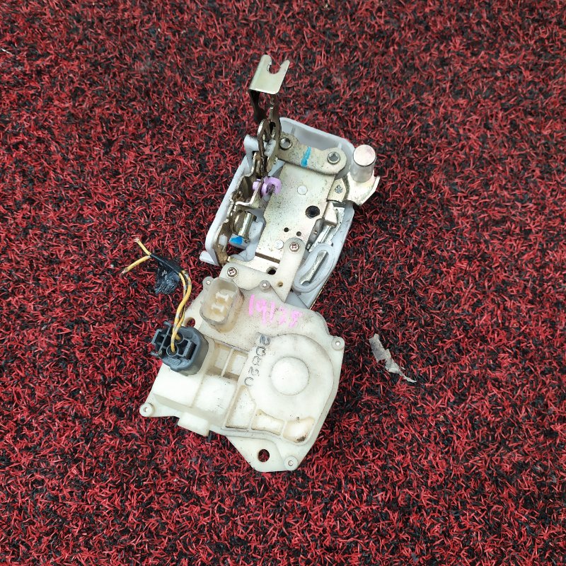 замок двери - HONDA Odyssey