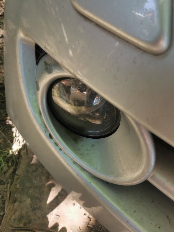 фара противотуманная