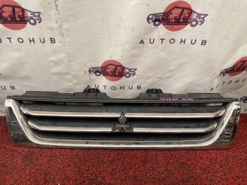 решетка радиатора - Mitsubishi Pajero Mini