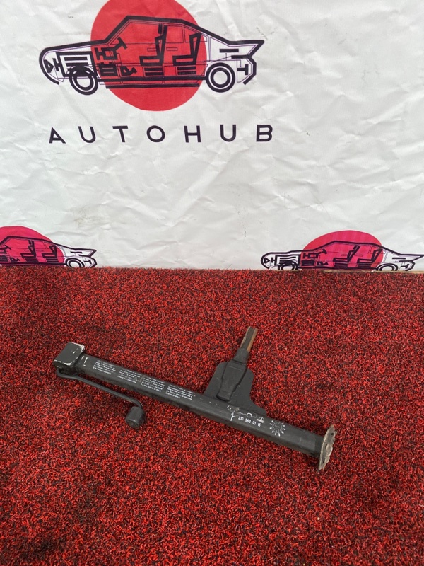 домкрат