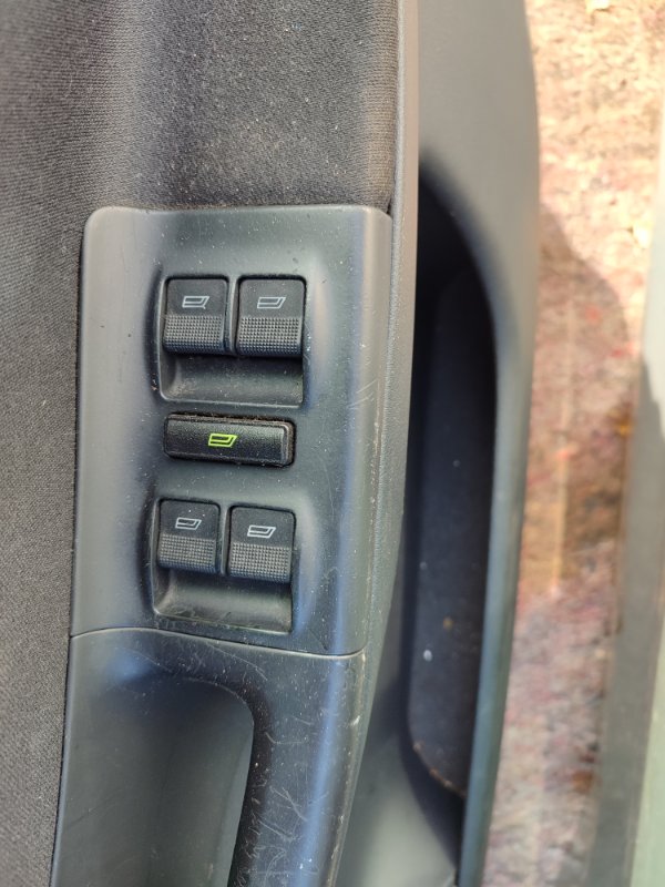 блок управления стеклами - Audi A4