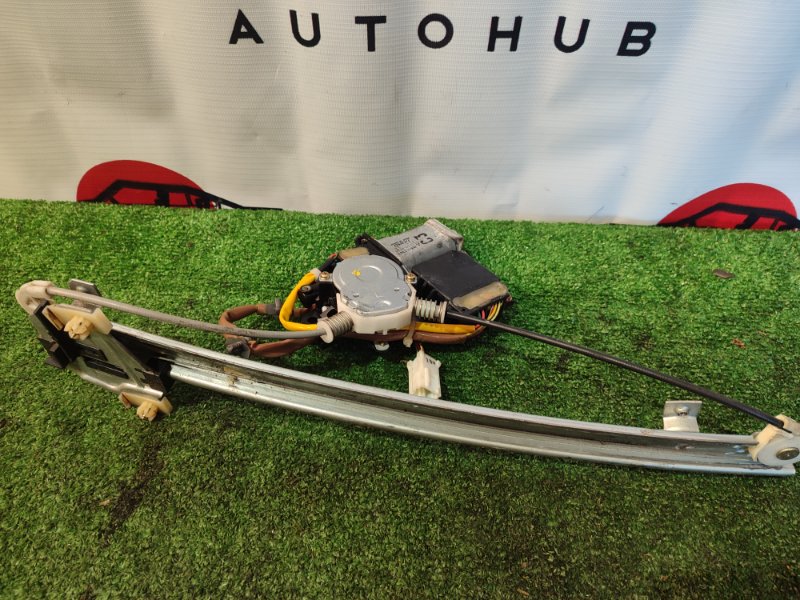 стеклоподъемник - Mitsubishi Chariot