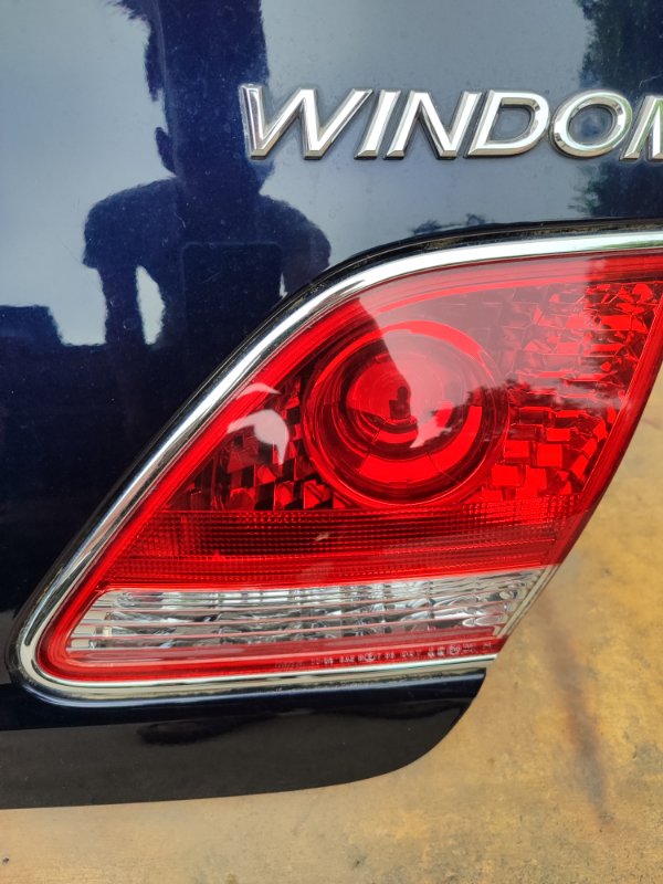 Фонарь крышки багажника - TOYOTA Windom