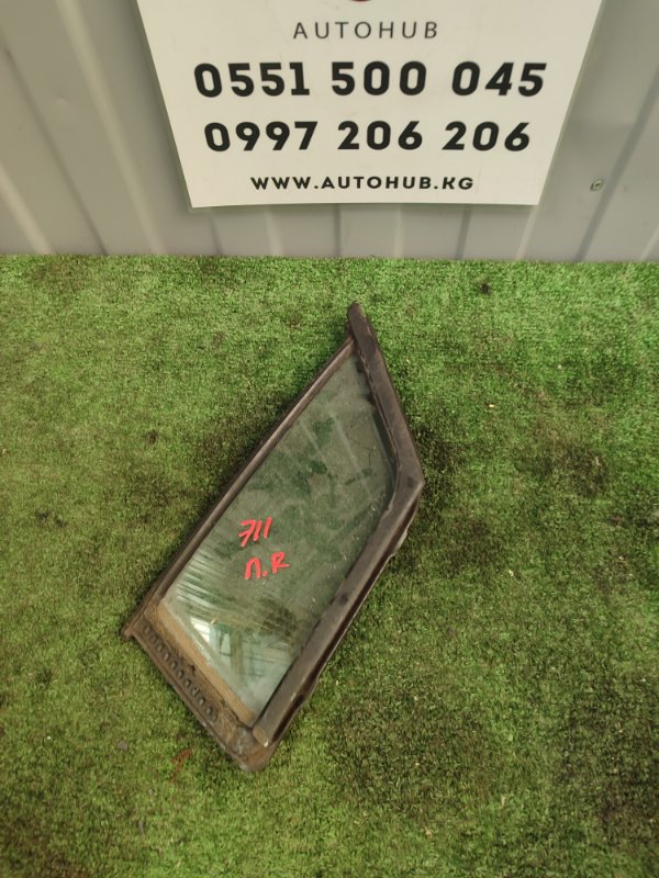 форточка двери - NISSAN LIBERTY