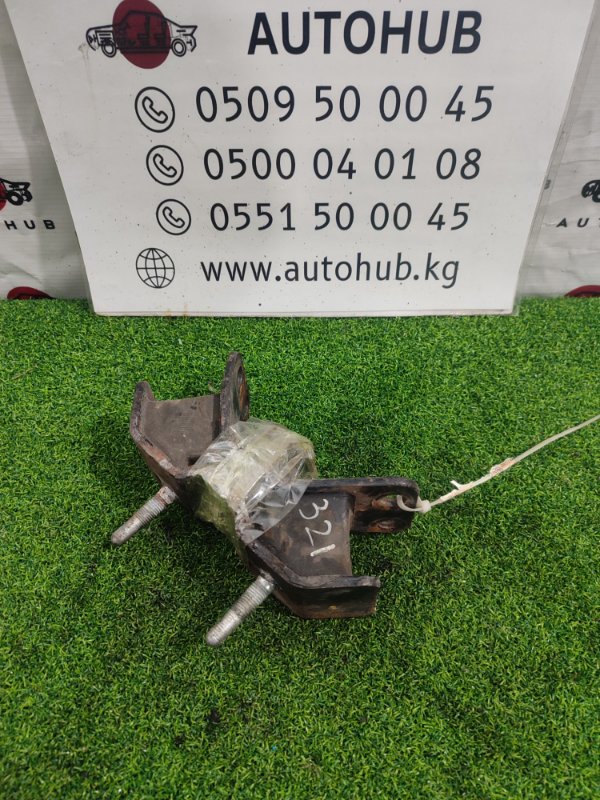 подушка двигателя