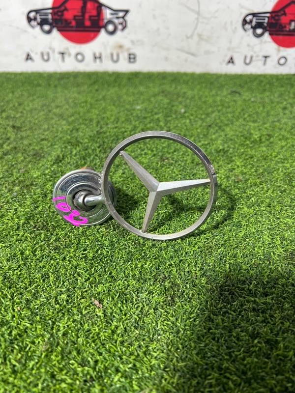 эмблема - Mercedes-Benz E-CLASS