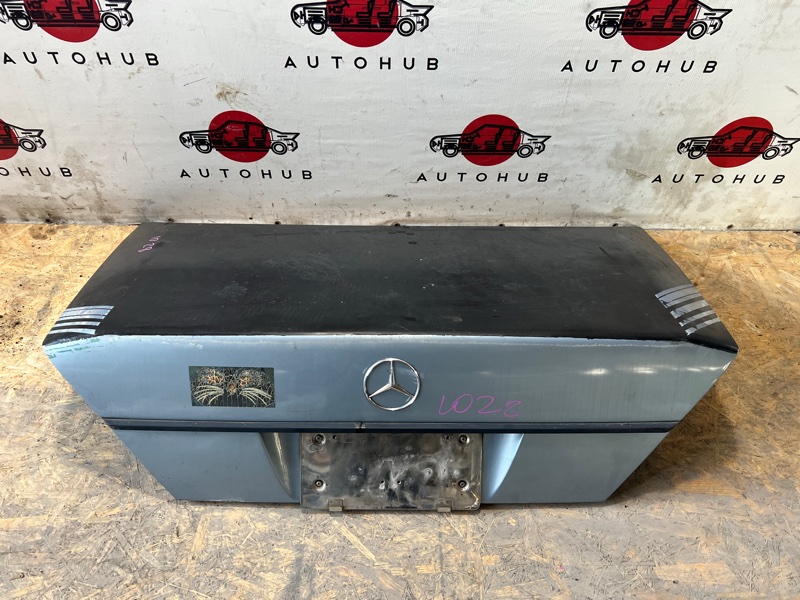 крышка багажника - Mercedes-Benz E-CLASS