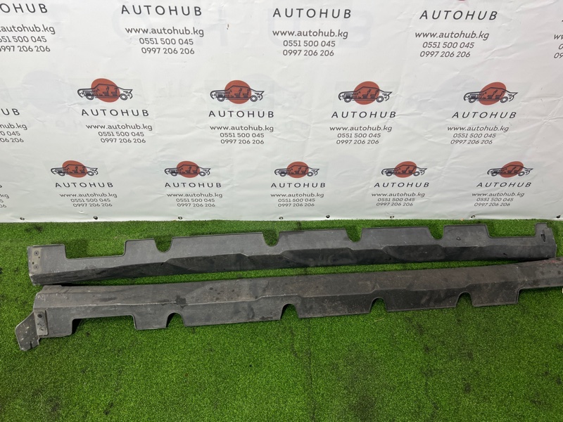 накладка на порог - Hyundai Kona