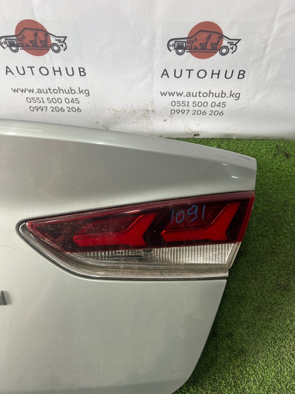 Фонарь крышки багажника - Hyundai Sonata