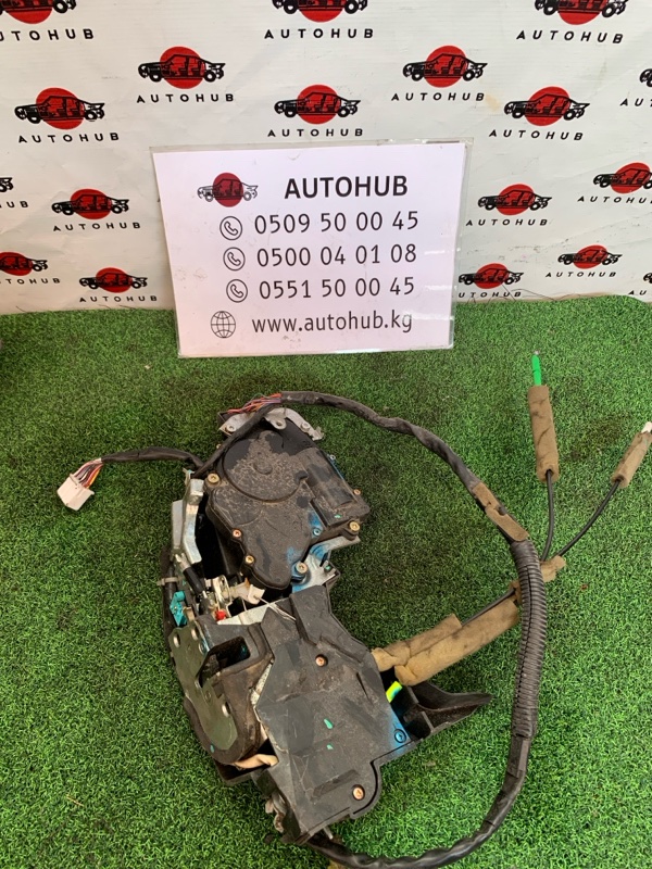 замок двери - TOYOTA Celsior