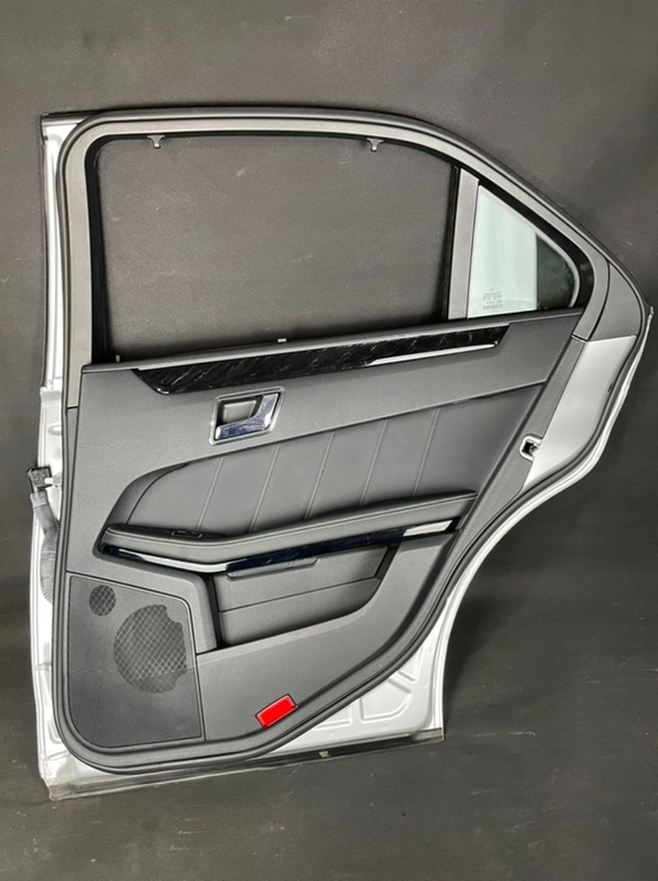 дверь - Mercedes-Benz Е-class