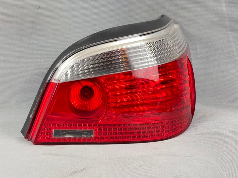задний фонарь - BMW E-60