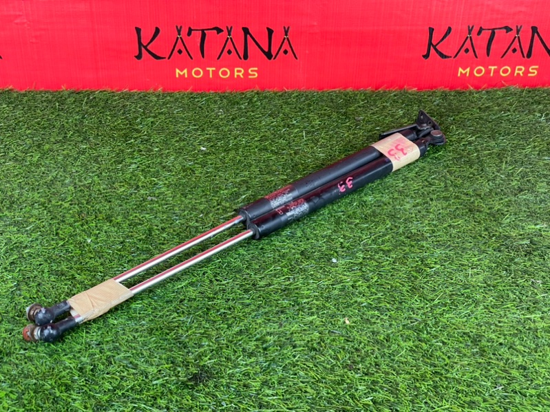 Амортизатор багажника и капота