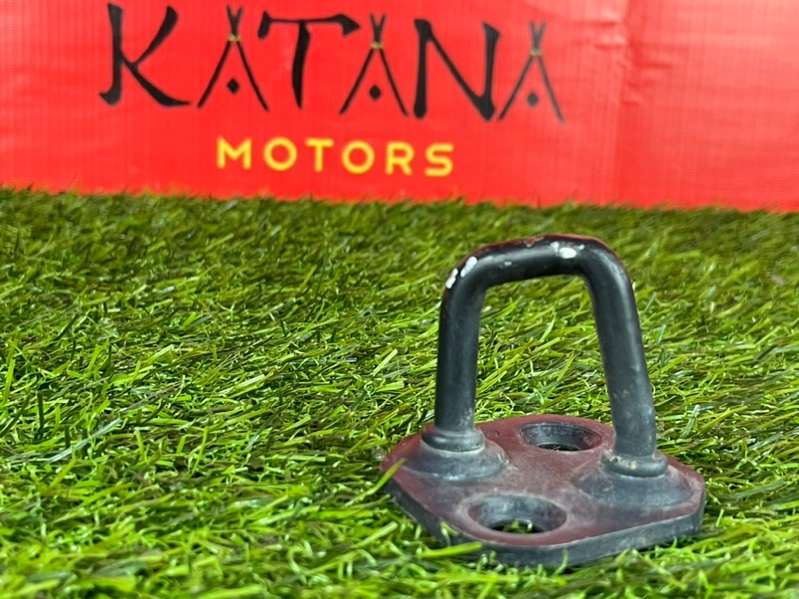 замок капота - Toyota ESTIMA