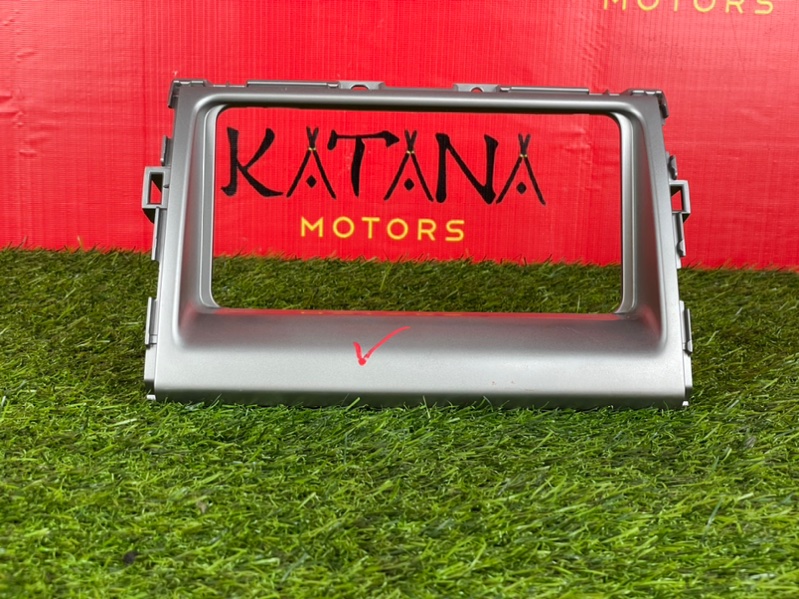 рамка под магнитолу - Toyota ESTIMA