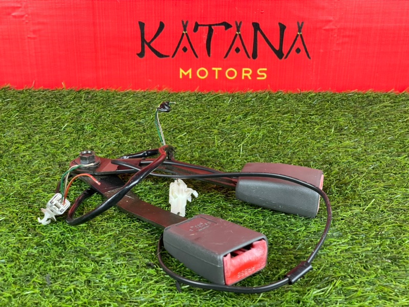 фиксатор ремня безопасности - Toyota CAMRY