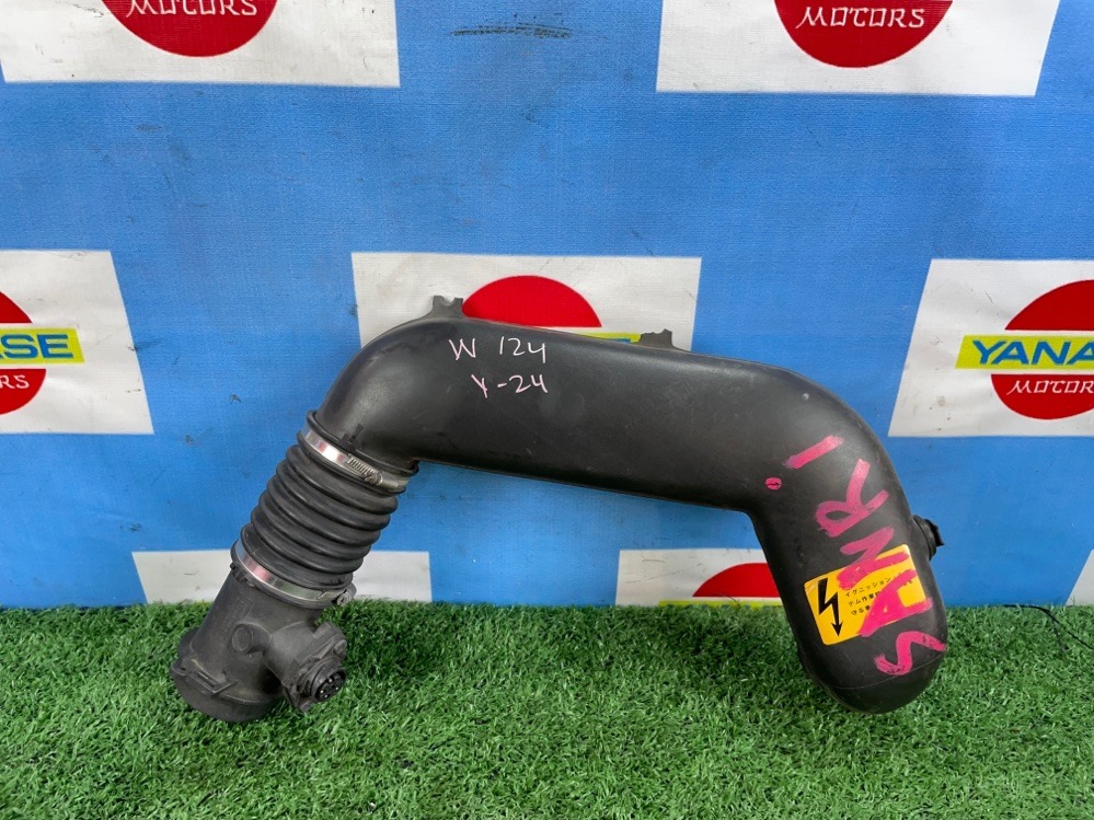 воздушный патрубок - Mercedes-Benz E-Class