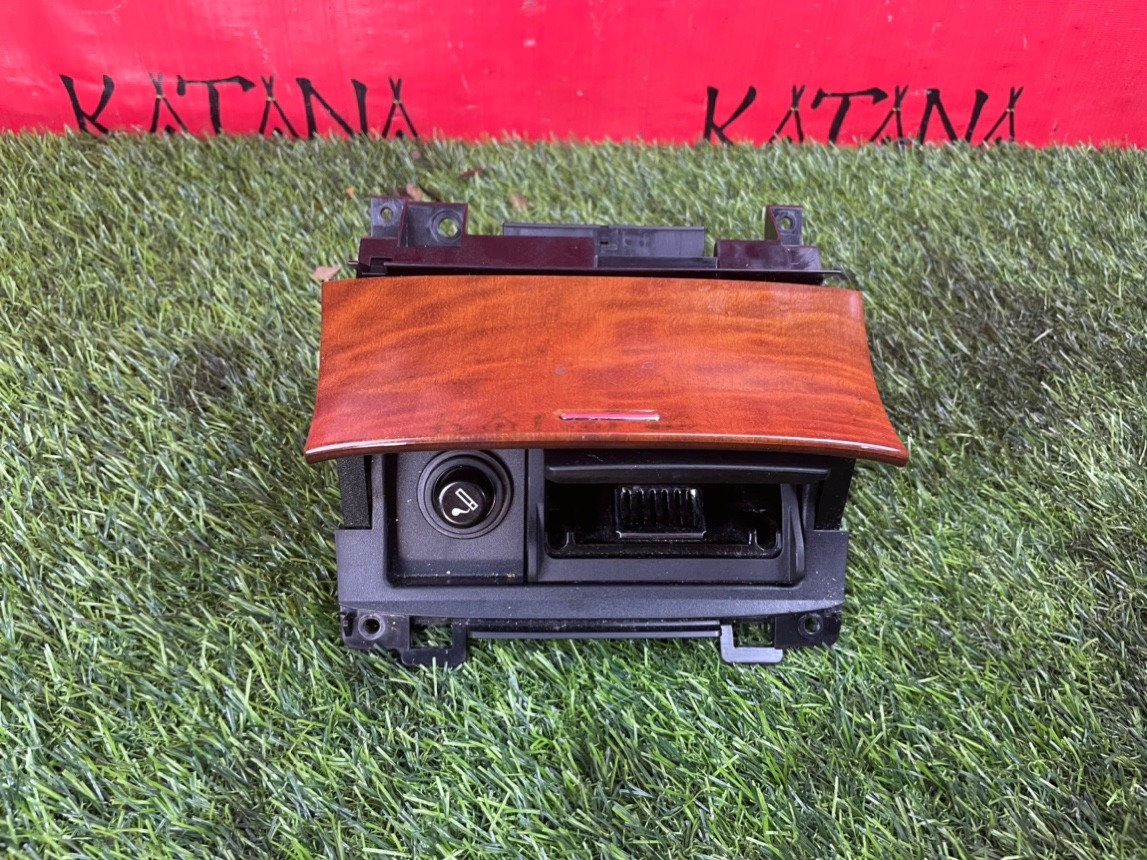 пепельница - HONDA INSPIRE