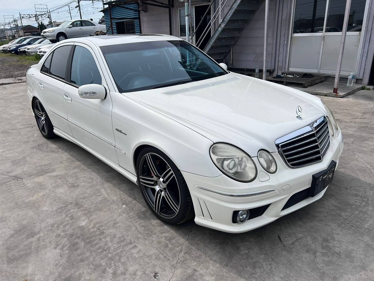 капот - Mercedes-Benz E-Class