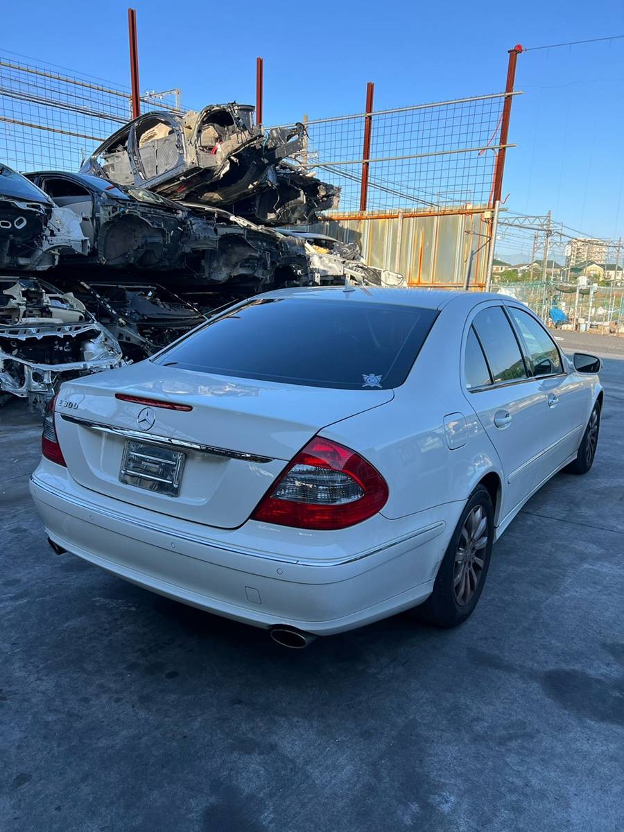 дверь - Mercedes-Benz E-Class