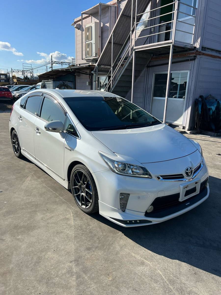 порог - Toyota PRIUS