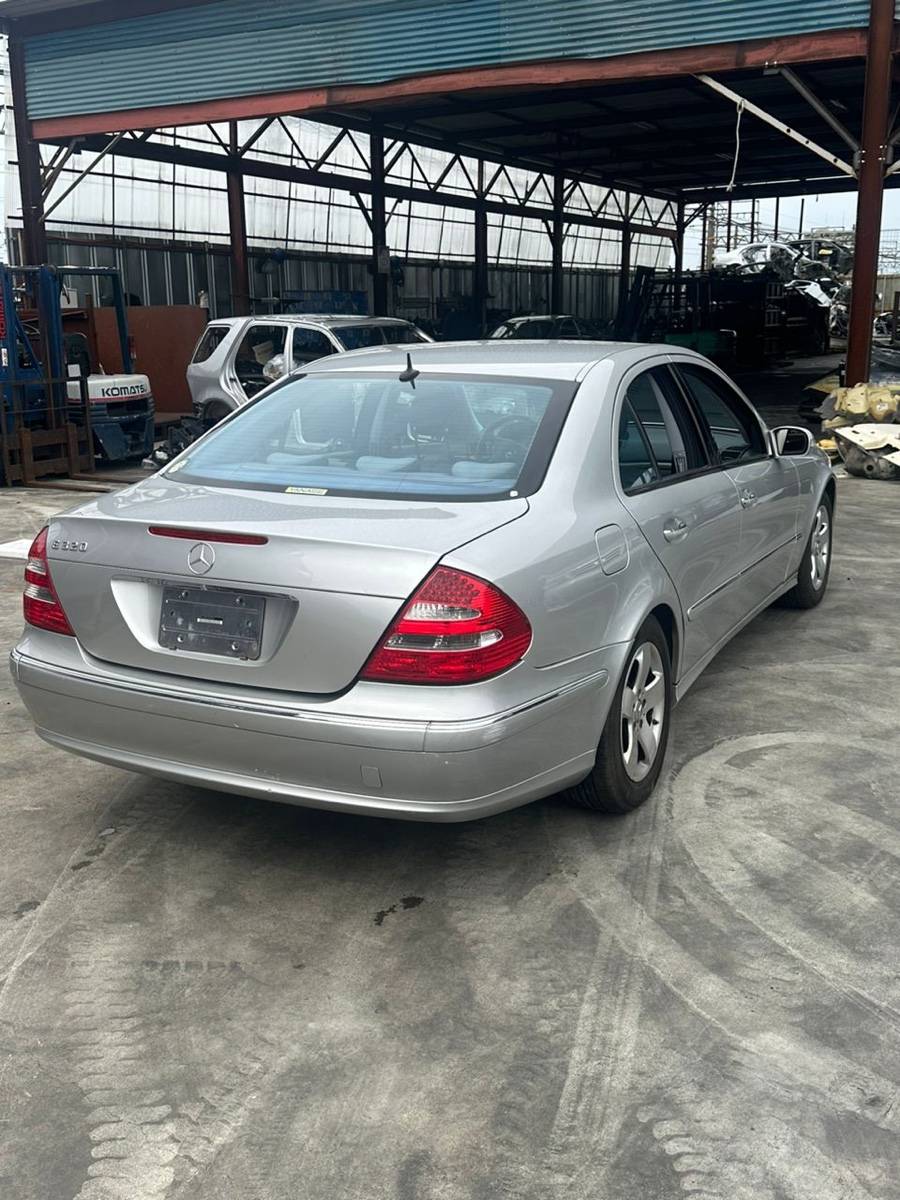 крышка багажника - Mercedes-Benz Е-class