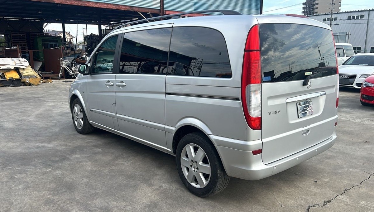 крышка багажника - Mercedes-Benz viano