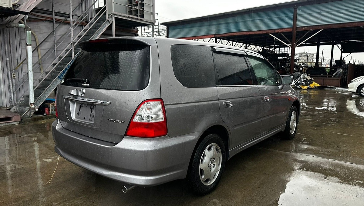 крышка багажника - HONDA ODYSSEY