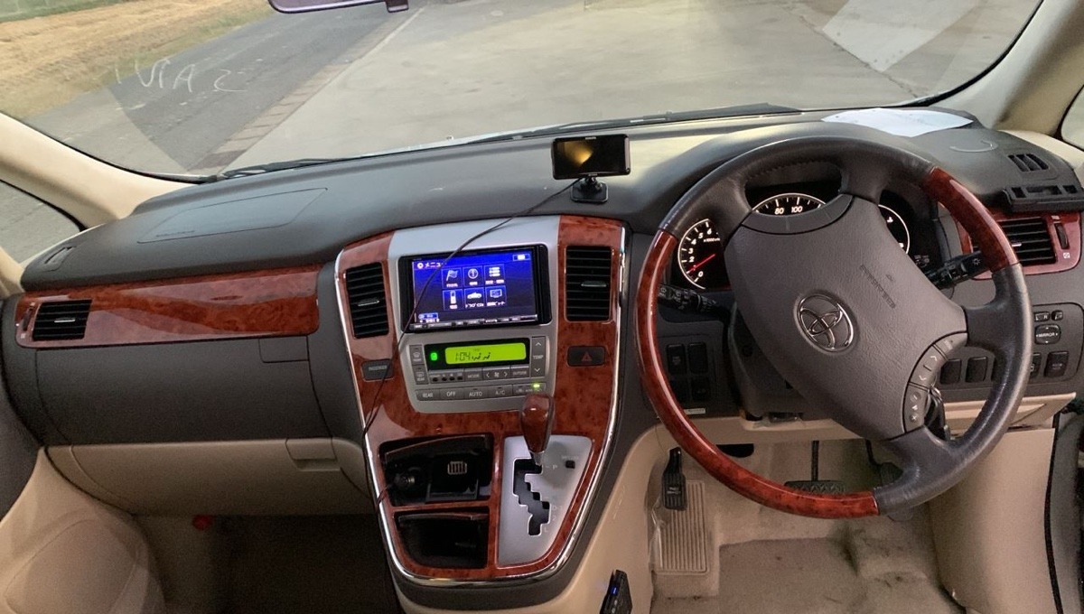 руль - Toyota ALPHARD